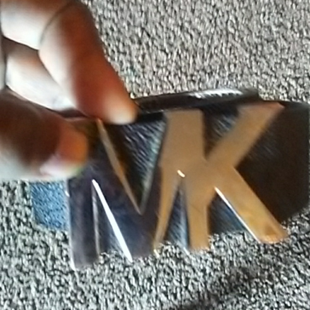 a  Michael kors belt